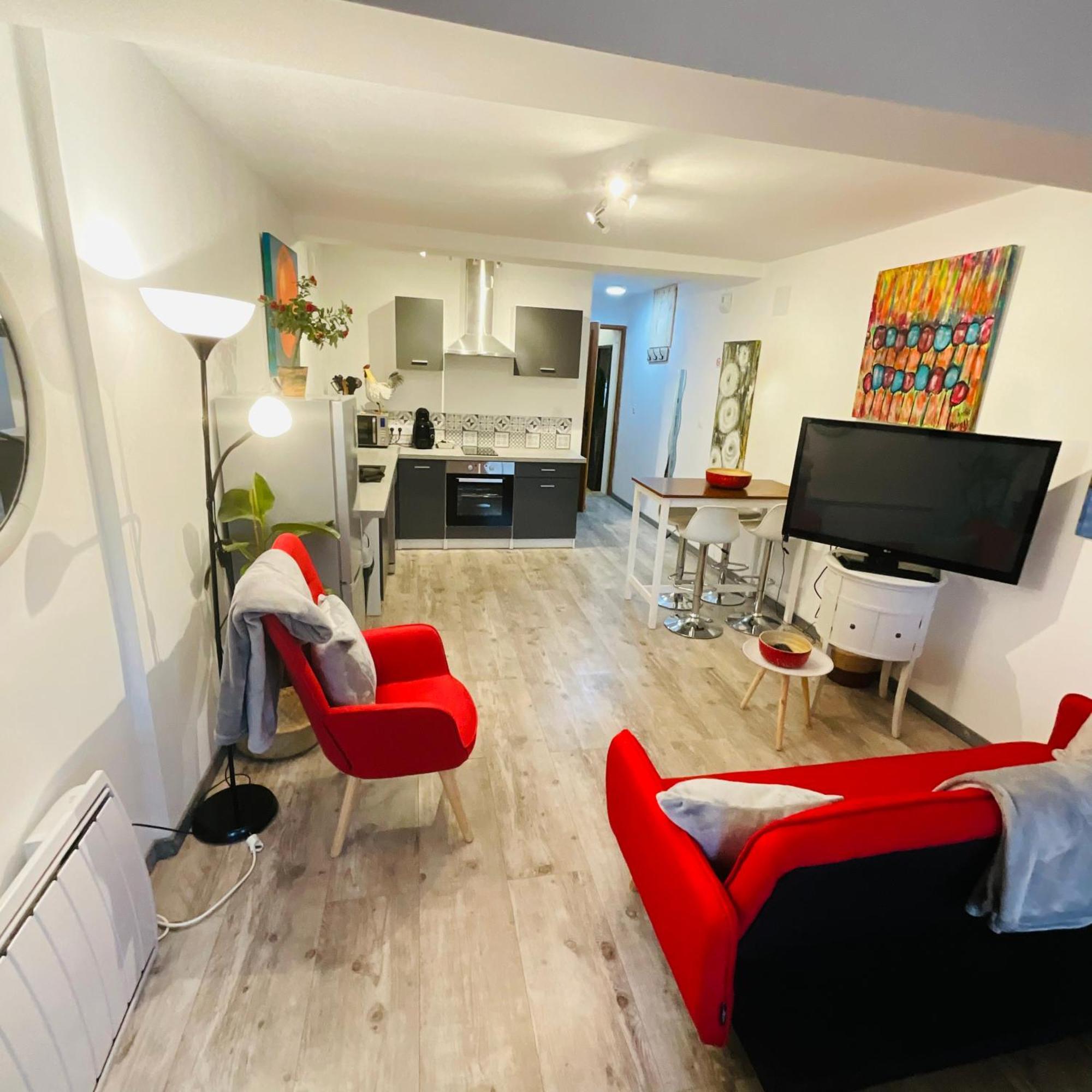 Hote Labyrinthe Sur La Place Chambres D, Hotes , Calme ,Netflix Mirepoix  Exterior foto